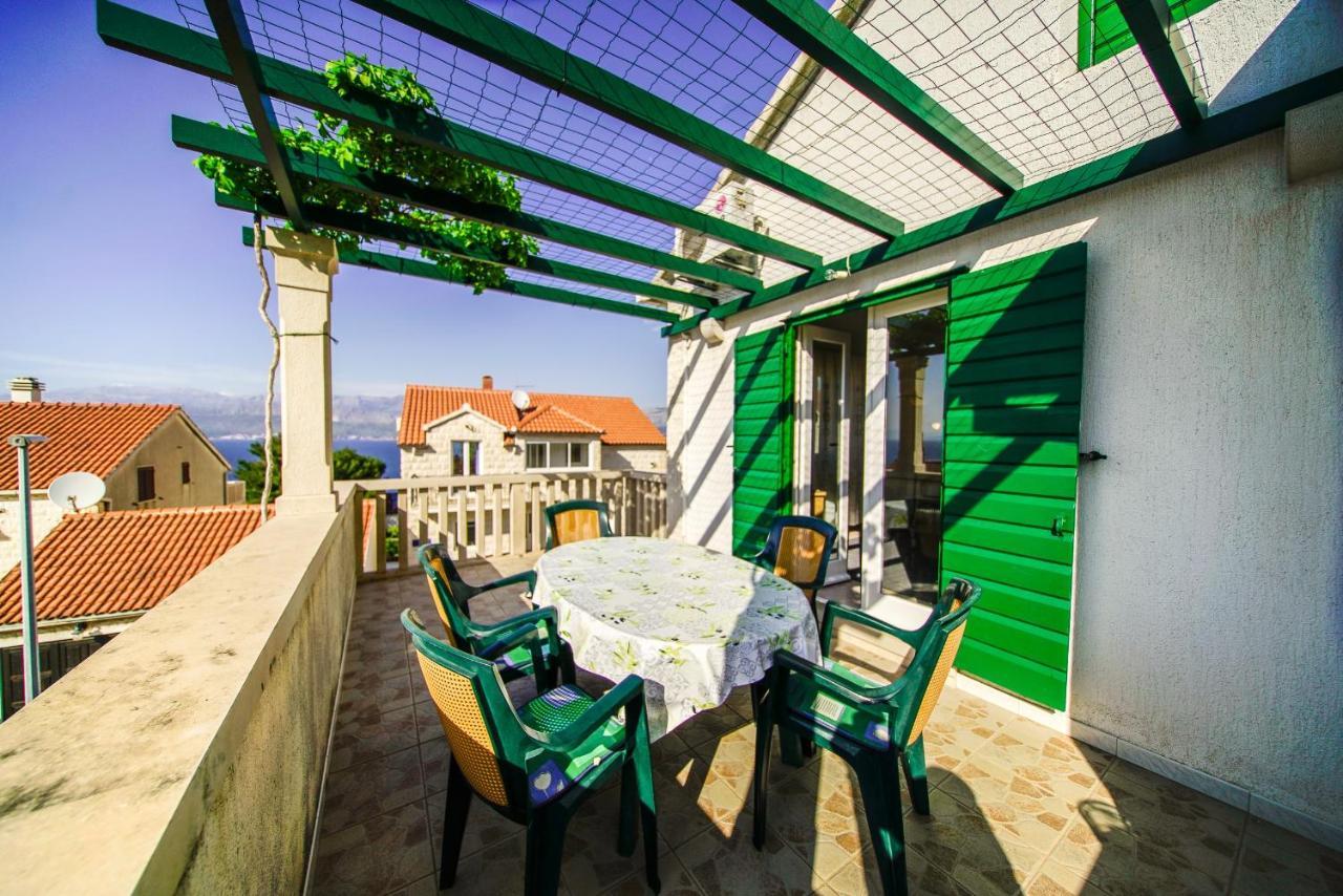 Apartments With A Parking Space Postira, Brac - 18472 Luaran gambar